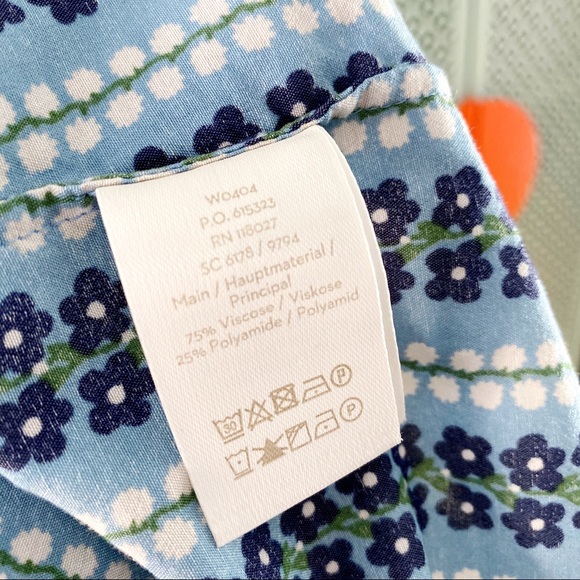 Boden Effie Blouse in Heritage Blue Floral Trellis - Picture 6 of 7